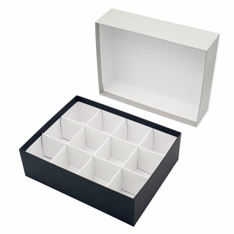 複数同梱の定番。仕切りで「守る・揃える・魅せる」